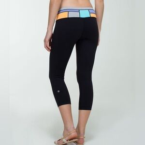 💖LULULEMON WUNDER UNDER CROPPED LEGGINGS💖